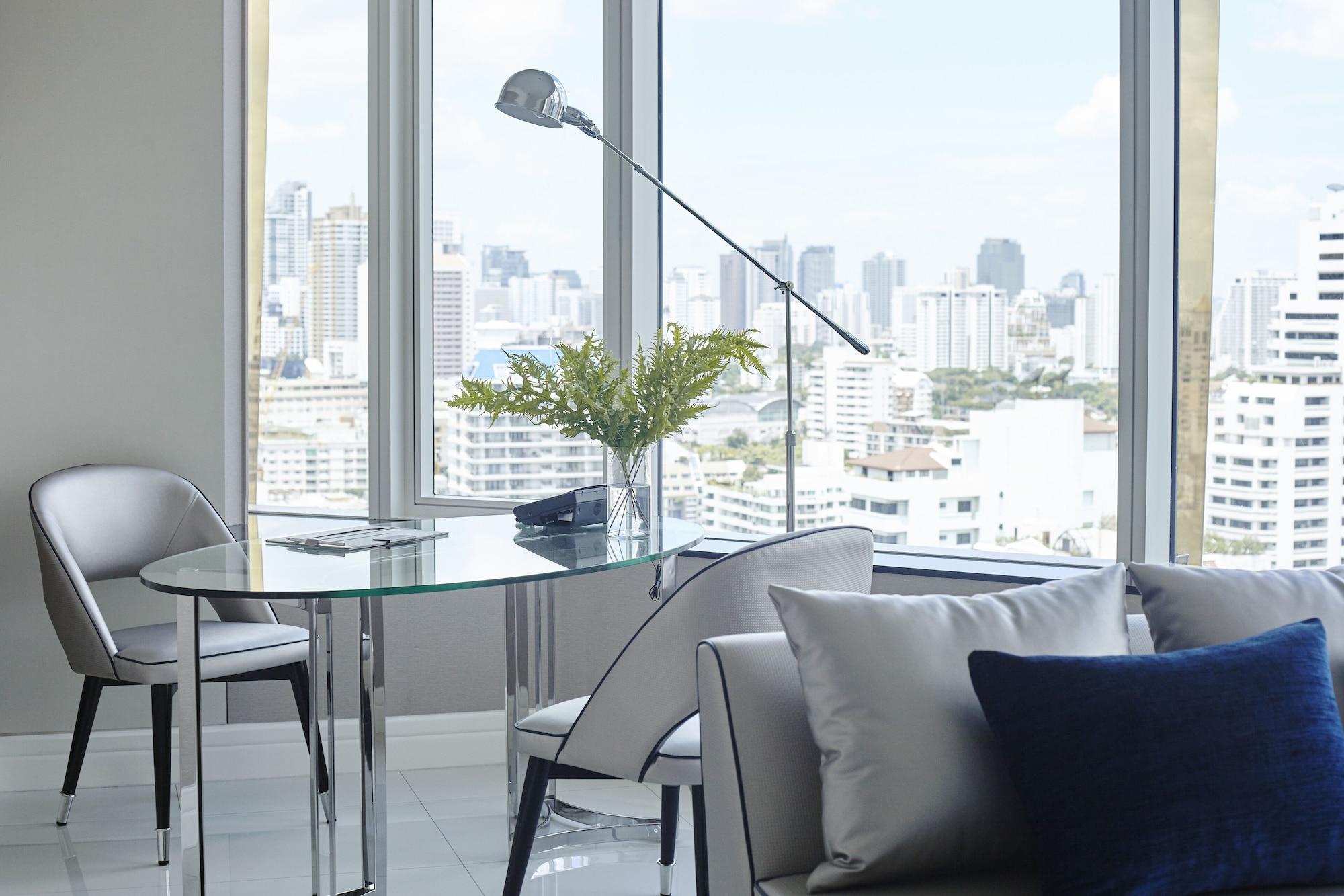 Grande Centre Point Sukhumvit 55 Thong Lo Hotel Bangkok Exterior photo Interior of a condominium